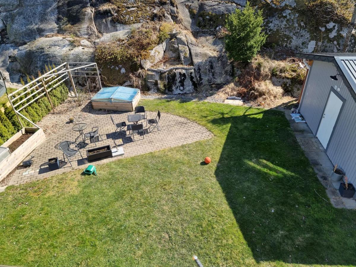 Trevlig Laegenhet Naera Stroemstad Centrum Esterno foto